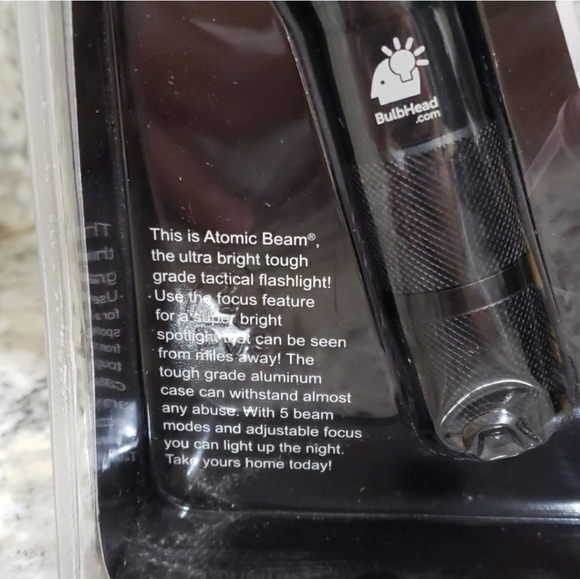Atomic Beam Multi Function Flashlight - Picture 3 of 4